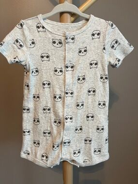 ⭐️⭐️ PICK 5 / $20 Simple Joys by Carter's Gray Panda Print Baby Romper 3-6M